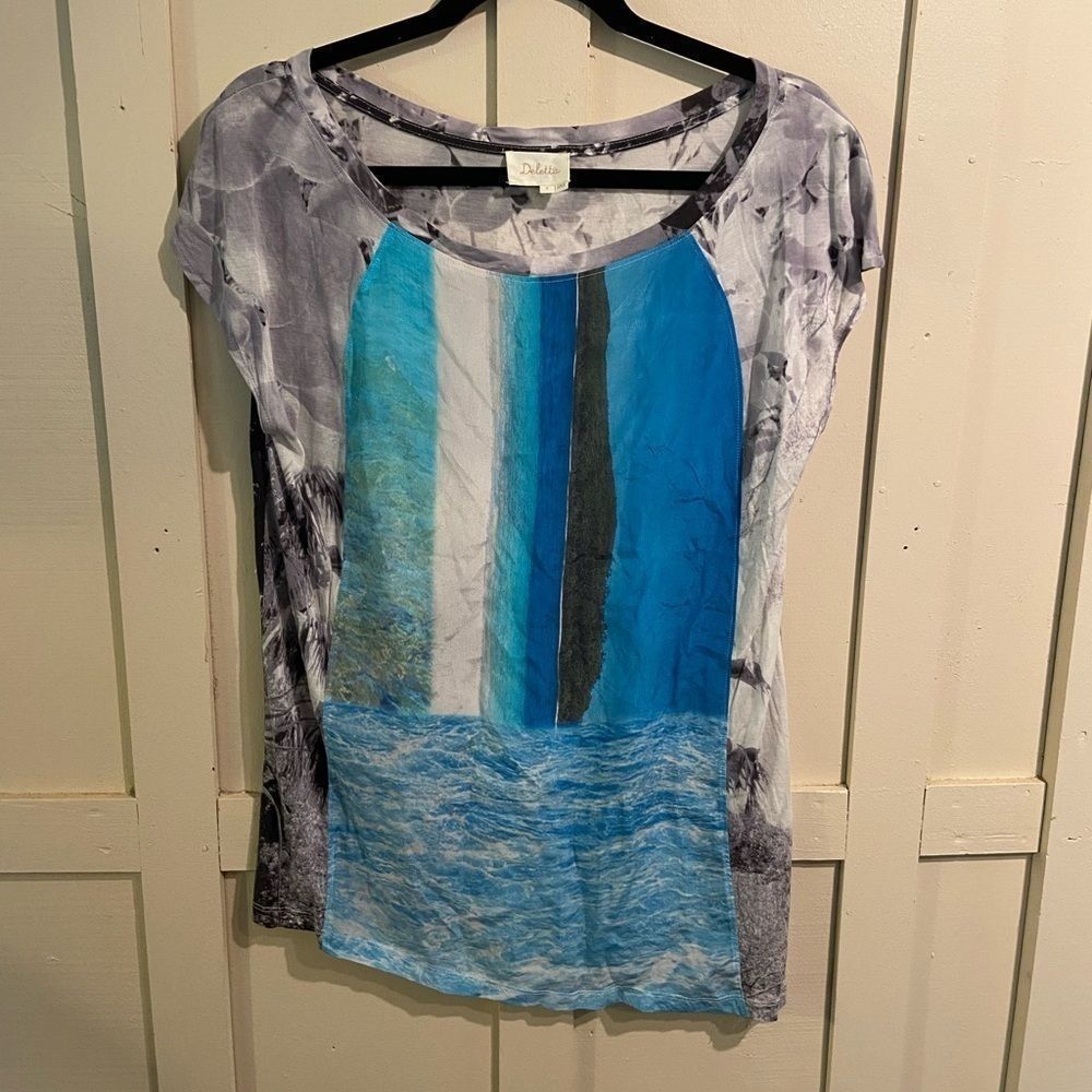 Deletta asymmetrical top size small